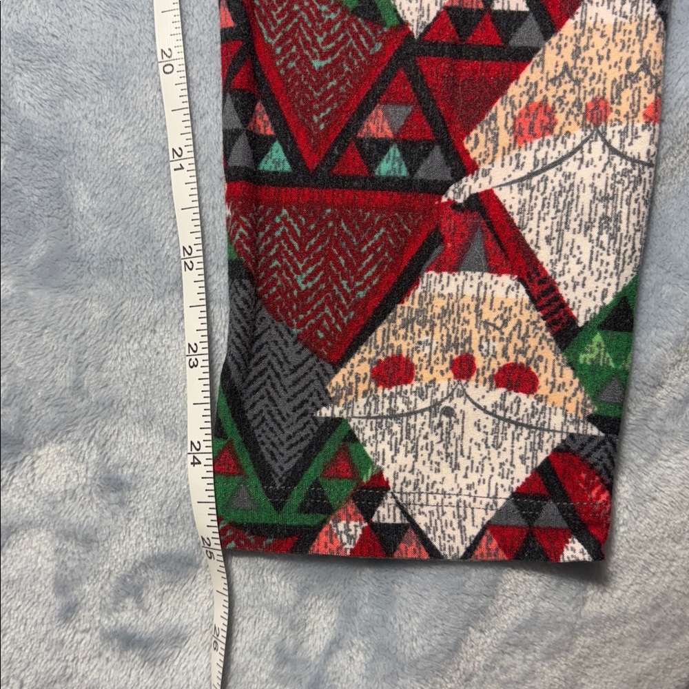 LuLaRoe Patterned Leggings - Picture 5 of 6